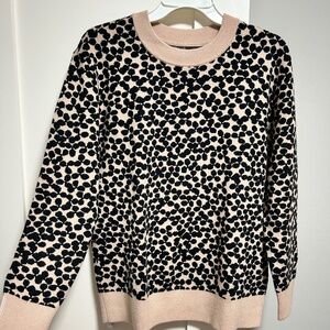 Women's patterned sweater, size medium